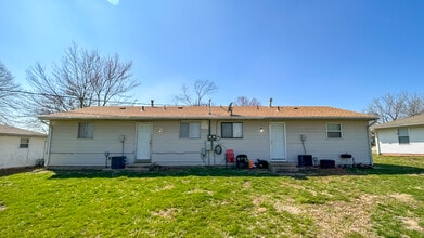 1039-1041 N Aztec Ct in Independence, MO - Building Photo - Building Photo