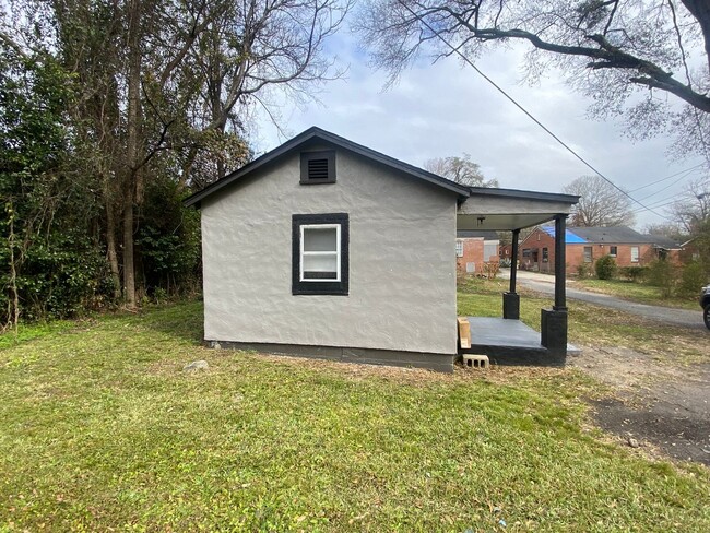 2106 S Andrews Cir in Columbus, GA - Building Photo - Building Photo