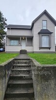 1611 E St in Bellingham, WA - Building Photo