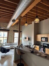 205 N Water St in Milwaukee, WI - Building Photo - Building Photo