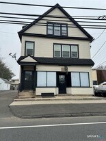 31 Lucy St in Woodbridge, CT - Building Photo