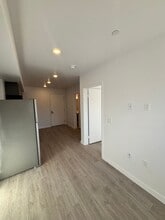 7518 S. Hoover St. in Los Angeles, CA - Building Photo - Interior Photo