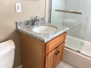 755 E Duane Ave, Unit H in Sunnyvale, CA - Building Photo - Building Photo