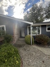 841 Garden Dr in Lynden, WA - Building Photo - Building Photo