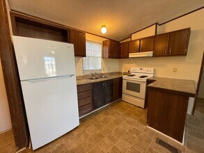 113 Barbour Rd in Hubert, NC - Building Photo - Building Photo