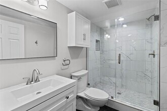 2603 Bernardo De Galvez Ave in Galveston, TX - Building Photo - Building Photo