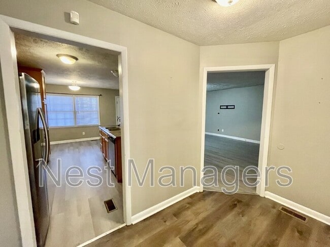 6928 Bostick Dr in Fayetteville, NC - Building Photo - Building Photo