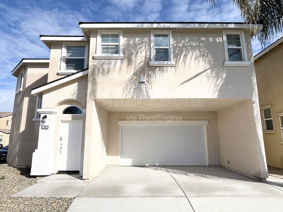1391 Carlsbad Dr in Merced, CA - Building Photo