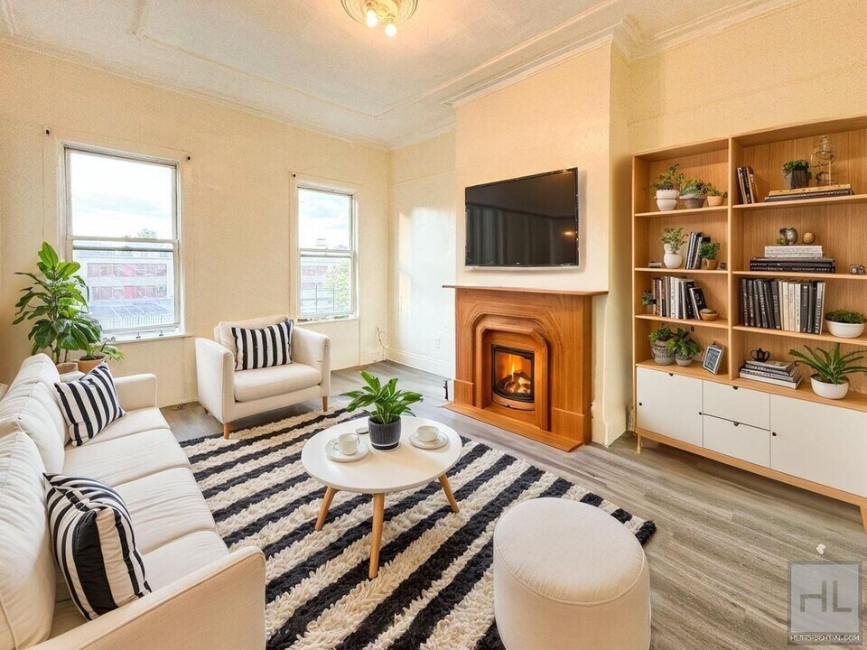 MADISON STREET in Brooklyn, NY - Building Photo