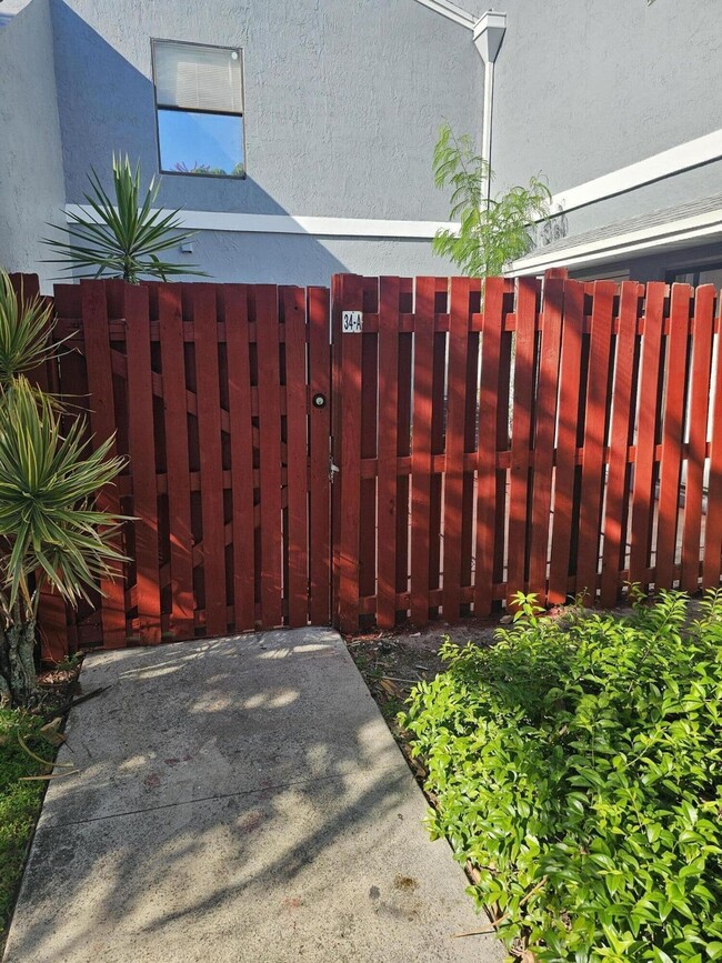 34 Crossings Cir, Unit A in Boynton Beach, FL - Building Photo - Building Photo