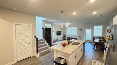 1505 Red Acer Dr in Houston, TX - Building Photo - Building Photo