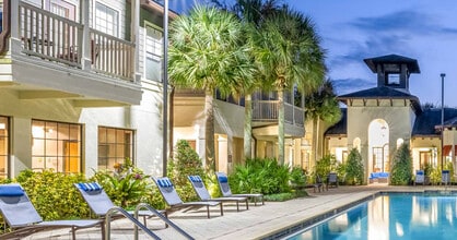 Trails at Bartram Park Apartments in Jacksonville, FL - Foto de edificio - Building Photo