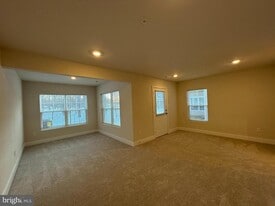 6828 Winterhill Ln in Glen Burnie, MD - Building Photo