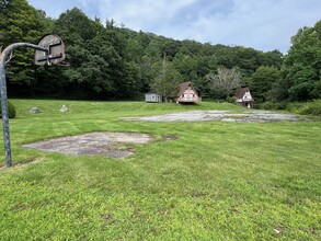 131 Old US Highway 321 in Blowing Rock, NC - Building Photo - Building Photo