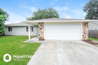 750 Aachen Ave NW in Palm Bay, FL - Foto de edificio - Building Photo