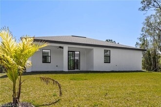 835 Glen Coy Ave in Lehigh Acres, FL - Building Photo - Building Photo