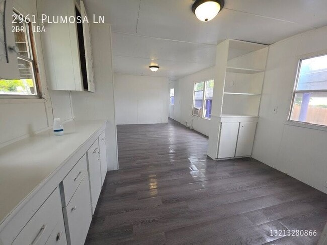 property at 2961 Plumosa Ln