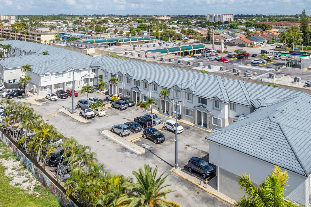 West Flagler Heritage II in Miami, FL - Building Photo