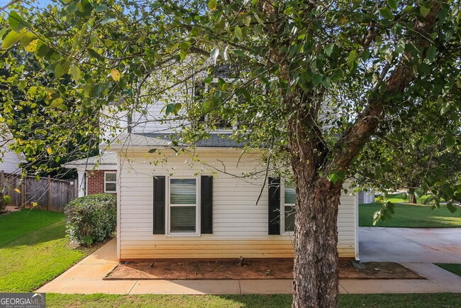 property at 2962 Knoll View Pl
