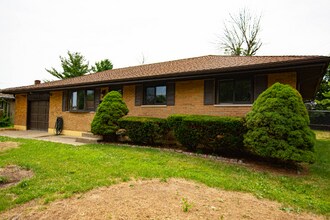 1575 Northdale Rd in Dayton, OH - Building Photo - Building Photo