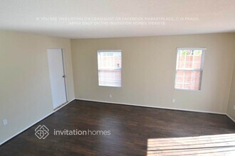 8213 Murietta Ave in Los Angeles, CA - Building Photo - Building Photo