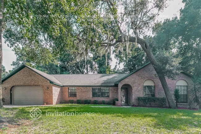 4 Nottingham Dr in Ormond Beach, FL - Foto de edificio - Building Photo