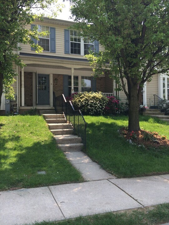 6 Ironwood Cir in Baltimore, MD - Foto de edificio