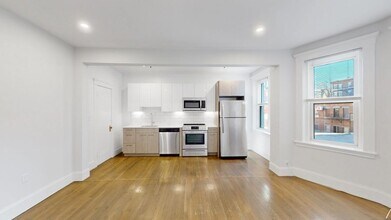 117 Park Drive in Boston, MA - Building Photo - Interior Photo