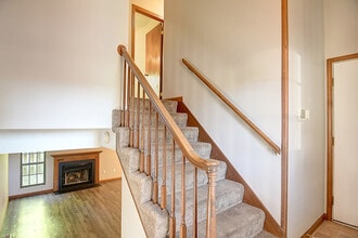 9630 Sage Meadow Ct in Centerville, OH - Foto de edificio - Building Photo