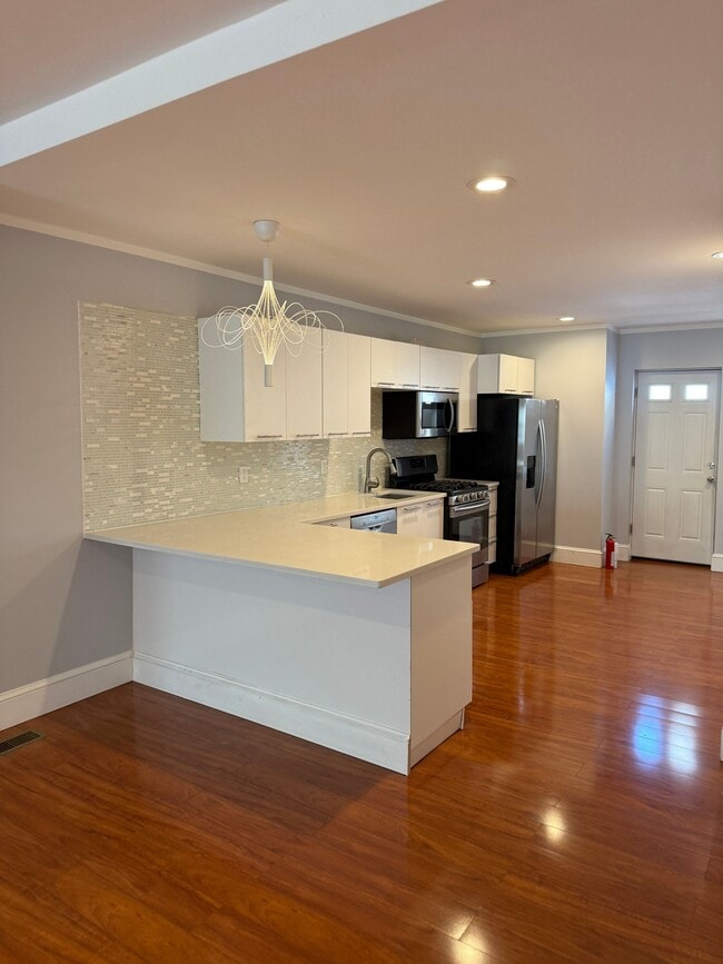 2709 E Clearfield St in Philadelphia, PA - Building Photo - Building Photo