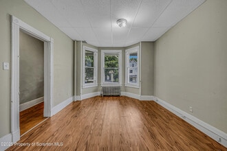 417 Taylor Ave in Scranton, PA - Building Photo - Building Photo