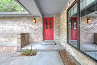 3121 Seafoam Dr in Corpus Christi, TX - Building Photo - Building Photo