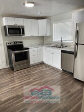 190 S 1680 W in Provo, UT - Foto de edificio - Building Photo