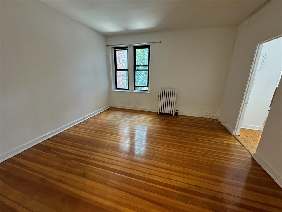 1404 Commonwealth Ave, Unit #12 in Boston, MA - Building Photo