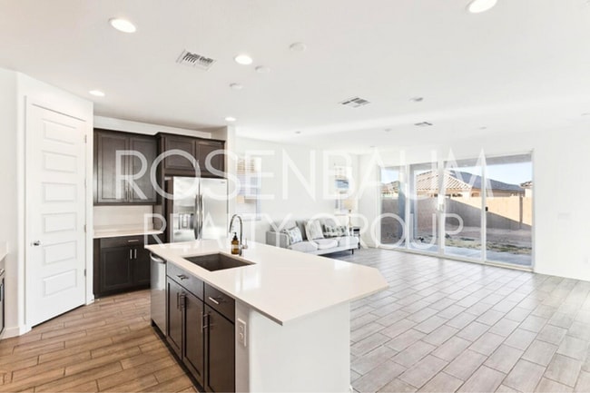 4342 Enmark Dr in San Tan Valley, AZ - Building Photo - Building Photo