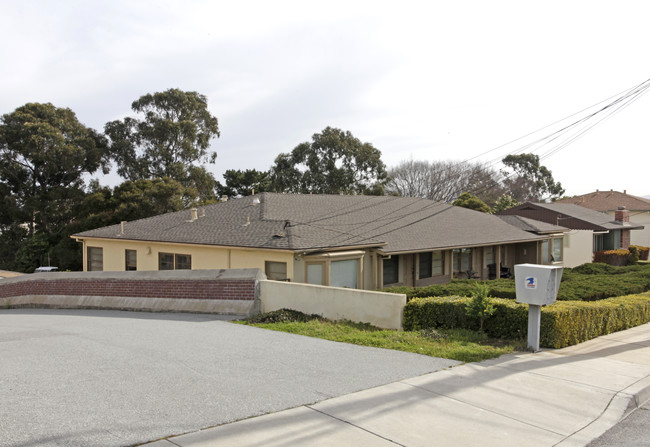 126 Seeno St in Monterey, CA - Foto de edificio - Building Photo