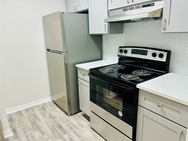 property at 2800 Jeanetta St