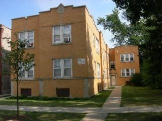 5443 W Cortez St in Chicago, IL - Building Photo