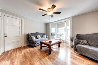 49 W Main St in Sprague, CT - Building Photo - Building Photo