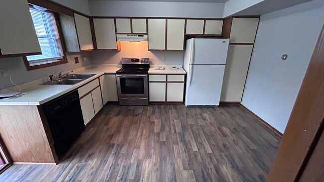 property at 425 E Monroe Ave