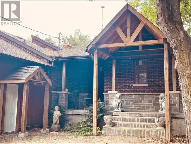 property at 628410 15th Sideroad