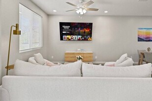 6612 W Paradise Ln in Glendale, AZ - Building Photo