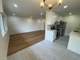 5179 Fountain Ave in Los Angeles, CA - Building Photo