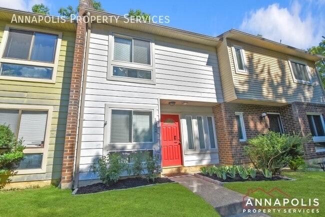 property at 1202 Hollyday Ct