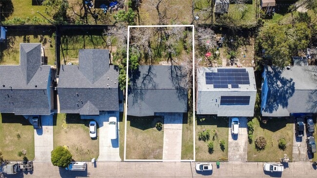 property at 3727 Prudence Dr