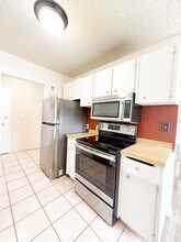 924 Shorewood Dr in Bremerton, WA - Building Photo - Building Photo