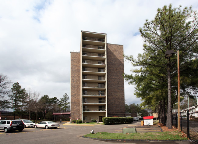 Plough Towers in Memphis, TN - Building Photo - Building Photo