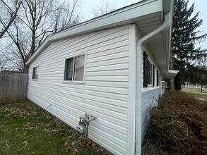 1630 Kay Dr in Florissant, MO - Building Photo - Building Photo