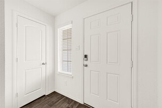 2334 Spruce Clf Ln in Spring, TX - Building Photo - Building Photo