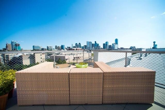 1403 Slocum St-Unit -418 in Dallas, TX - Building Photo